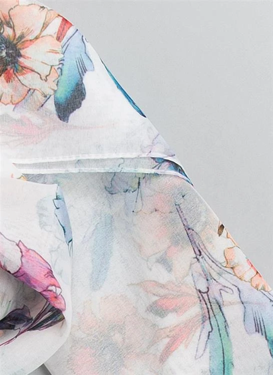 Women's Floral Print Lightweight Scarf 4 Women's Floral Print Lightweight Scarf - Image 2