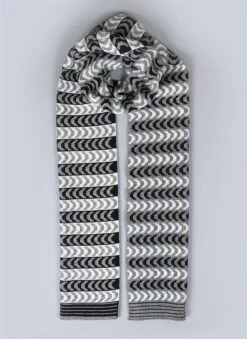 Women's Chevron Pattern Knitted Scarf -Dents 4 2833 20dove 20grey 20black 5b6bba53 6d49 4560 90ac cae65aa4263f