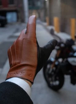 Men's The Suited Racer Touchscreen Three-Point Leather Gloves 35 Men's The Suited Racer Touchscreen Three-Point Leather Gloves -Dents 5 1002 2910db14 6af4 4e17 888d 395088f3c676