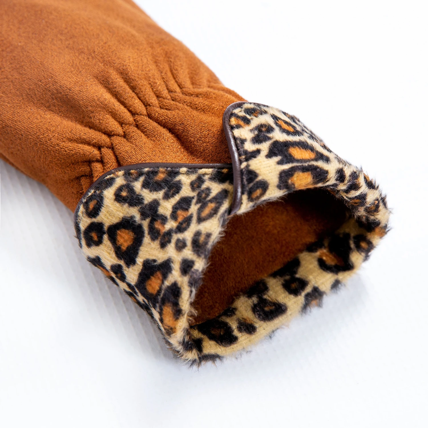 Women’s Touchscreen Velour-Lined Faux Suede Gloves With Faux Fur Leopard Print Cuffs 14 Women’s Touchscreen Velour-Lined Faux Suede Gloves With Faux Fur Leopard Print Cuffs - Image 12