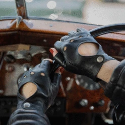 Women’s Fingerless Leather Driving Gloves -Dents 7 3007 Black 1