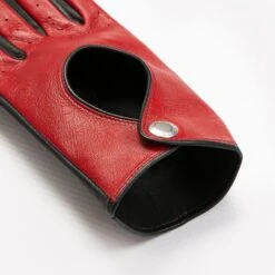 Women’s Touchscreen Leather Driving Gloves 37 Women’s Touchscreen Leather Driving Gloves -Dents 7 3009 Berry Black 8