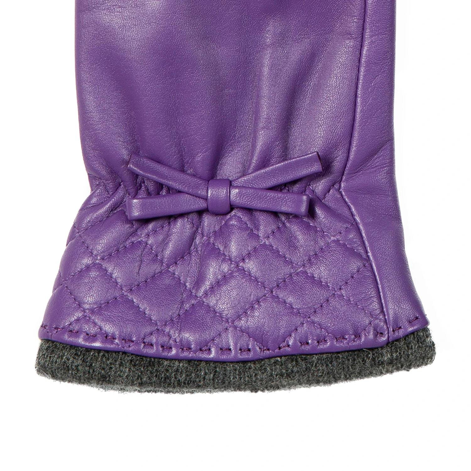 Women’s Wool-Lined Leather Gloves With Quilted Cuffs And Bow 20 Women’s Wool-Lined Leather Gloves With Quilted Cuffs And Bow - Image 18