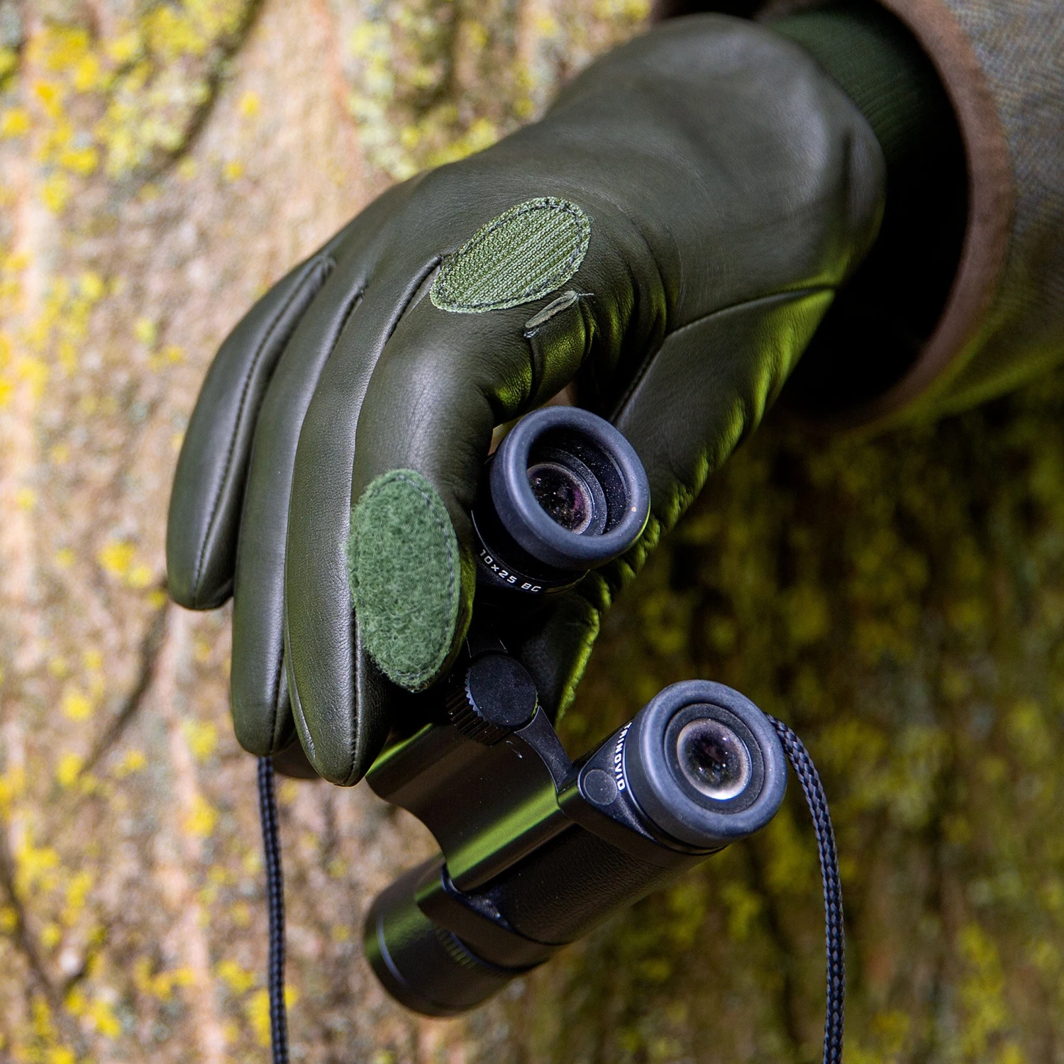 Women's Heritage Water-Resistant Silk-Lined Right Hand Leather Shooting Gloves 9 Women's Heritage Water-Resistant Silk-Lined Right Hand Leather Shooting Gloves - Image 7