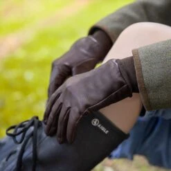 Women's Heritage Water-Resistant Silk-Lined Left Hand Leather Shooting Gloves 17 Women's Heritage Water-Resistant Silk-Lined Left Hand Leather Shooting Gloves -Dents Womensleathershootinggloves 6